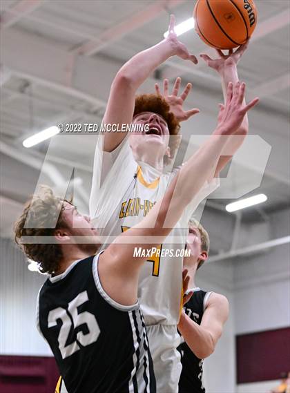 Thumbnail 3 in  Sloan-Hendrix vs Marshall (AAA 2A Regional) photogallery.