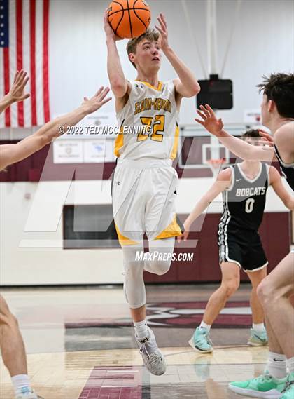 Thumbnail 2 in  Sloan-Hendrix vs Marshall (AAA 2A Regional) photogallery.