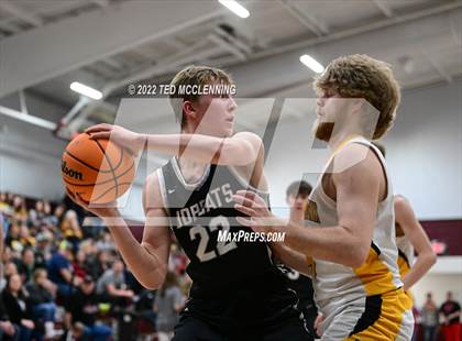 Thumbnail 3 in  Sloan-Hendrix vs Marshall (AAA 2A Regional) photogallery.