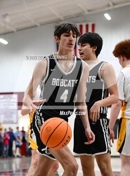 Thumbnail 3 in  Sloan-Hendrix vs Marshall (AAA 2A Regional) photogallery.