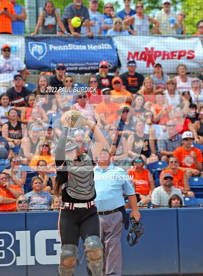 Thumbnail 3 in Clearfield vs. Tunkhannock (PIAA 4A Championship) photogallery.