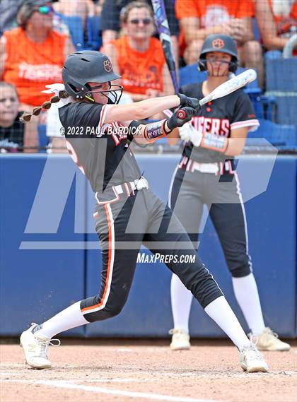 Thumbnail 3 in Clearfield vs. Tunkhannock (PIAA 4A Championship) photogallery.