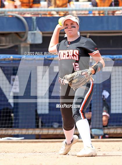 Thumbnail 3 in Clearfield vs. Tunkhannock (PIAA 4A Championship) photogallery.