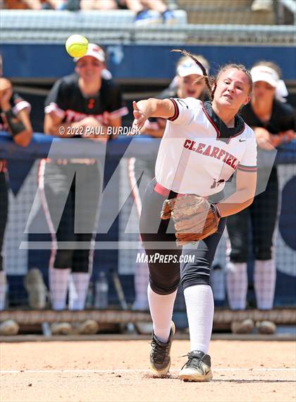 Thumbnail 1 in Clearfield vs. Tunkhannock (PIAA 4A Championship) photogallery.