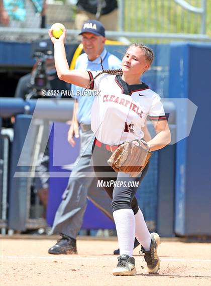 Thumbnail 2 in Clearfield vs. Tunkhannock (PIAA 4A Championship) photogallery.