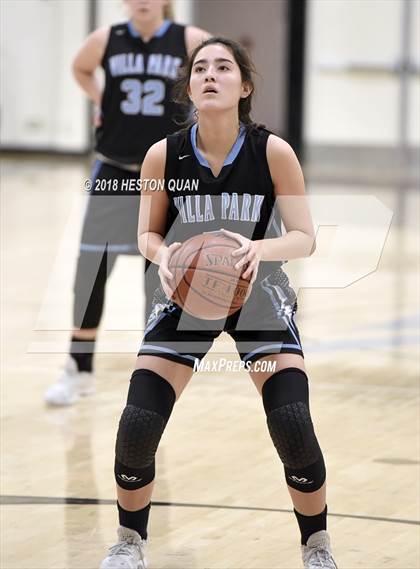 Thumbnail 3 in Villa Park @ Foothill photogallery.