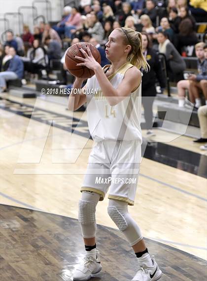Thumbnail 3 in Villa Park @ Foothill photogallery.