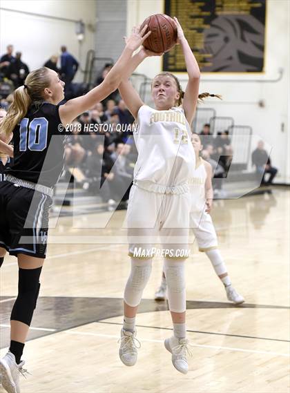 Thumbnail 1 in Villa Park @ Foothill photogallery.
