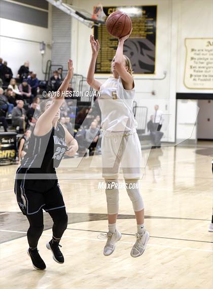 Thumbnail 1 in Villa Park @ Foothill photogallery.