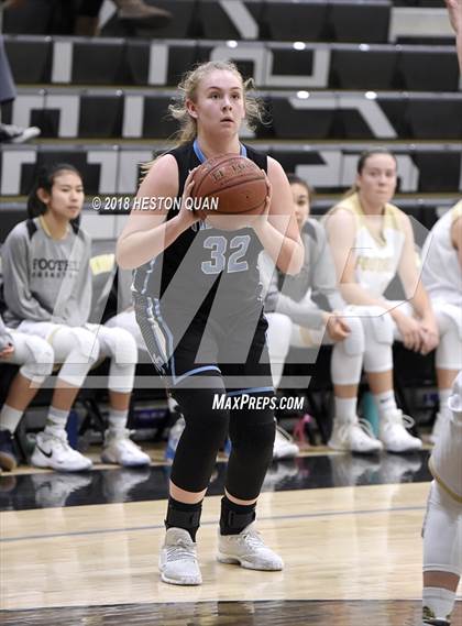 Thumbnail 3 in Villa Park @ Foothill photogallery.