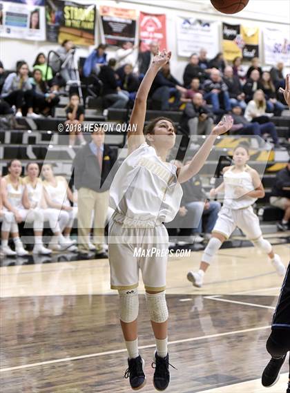 Thumbnail 1 in Villa Park @ Foothill photogallery.