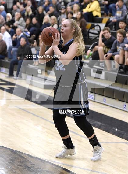 Thumbnail 1 in Villa Park @ Foothill photogallery.