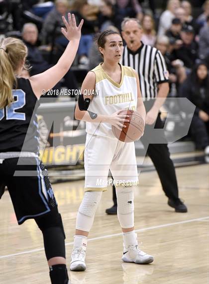 Thumbnail 1 in Villa Park @ Foothill photogallery.