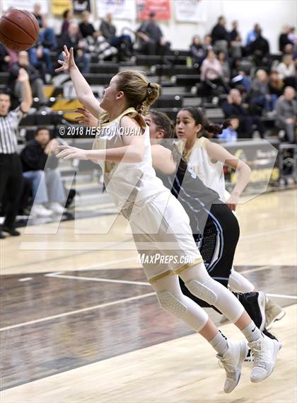 Thumbnail 3 in Villa Park @ Foothill photogallery.