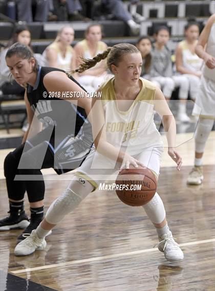 Thumbnail 1 in Villa Park @ Foothill photogallery.