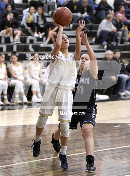 Thumbnail 3 in Villa Park @ Foothill photogallery.