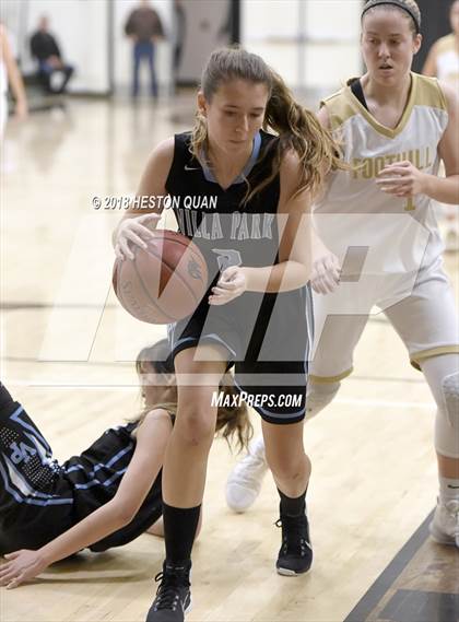 Thumbnail 3 in Villa Park @ Foothill photogallery.