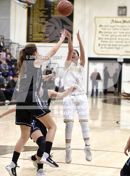Thumbnail 3 in Villa Park @ Foothill photogallery.