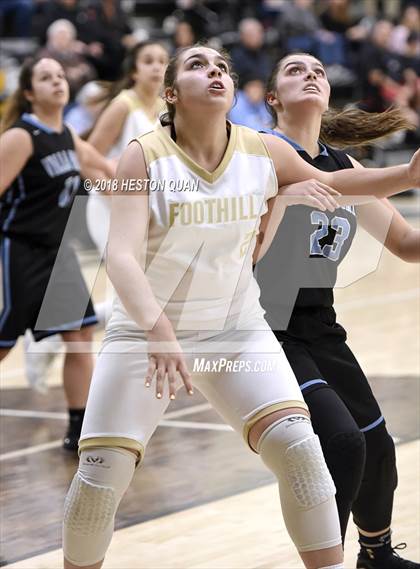 Thumbnail 1 in Villa Park @ Foothill photogallery.