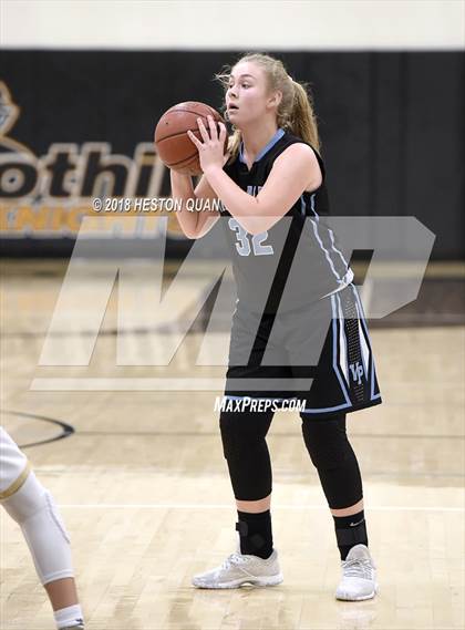 Thumbnail 3 in Villa Park @ Foothill photogallery.