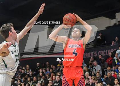 Thumbnail 2 in De La Salle vs. San Joaquin Memorial (MaxPreps MLK Classic) photogallery.