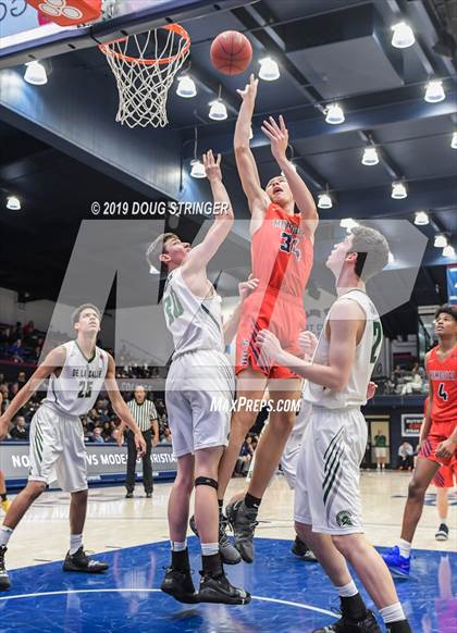 Thumbnail 3 in De La Salle vs. San Joaquin Memorial (MaxPreps MLK Classic) photogallery.