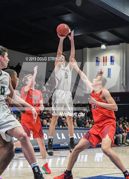 Thumbnail 2 in De La Salle vs. San Joaquin Memorial (MaxPreps MLK Classic) photogallery.
