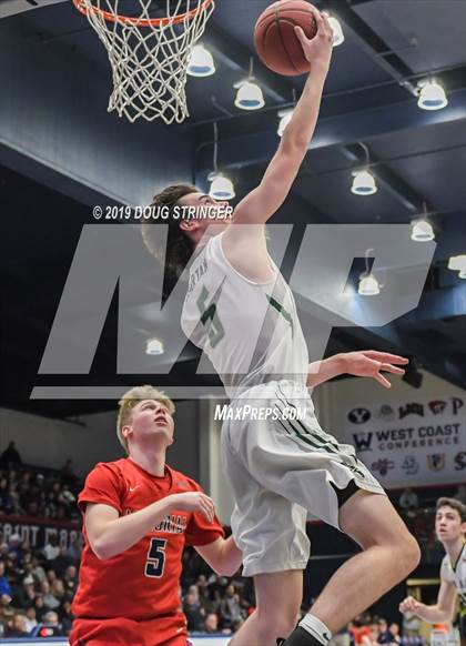 Thumbnail 2 in De La Salle vs. San Joaquin Memorial (MaxPreps MLK Classic) photogallery.