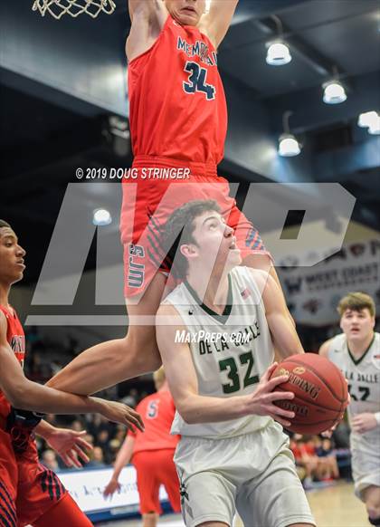 Thumbnail 1 in De La Salle vs. San Joaquin Memorial (MaxPreps MLK Classic) photogallery.