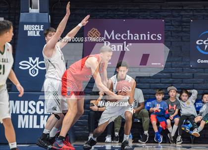 Thumbnail 2 in De La Salle vs. San Joaquin Memorial (MaxPreps MLK Classic) photogallery.