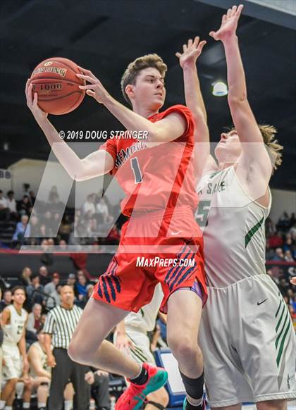 Thumbnail 3 in De La Salle vs. San Joaquin Memorial (MaxPreps MLK Classic) photogallery.