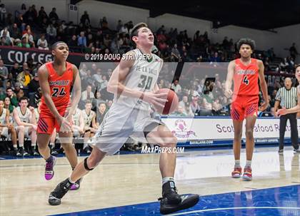 Thumbnail 1 in De La Salle vs. San Joaquin Memorial (MaxPreps MLK Classic) photogallery.