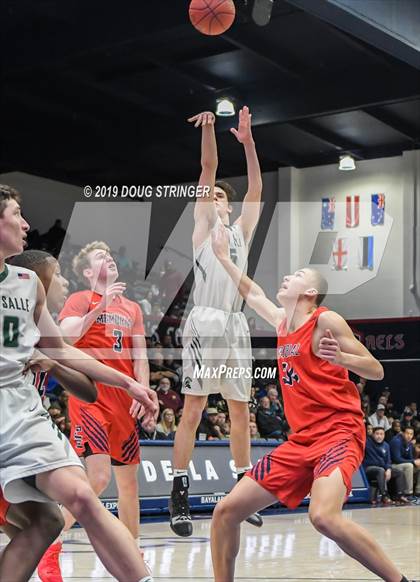 Thumbnail 3 in De La Salle vs. San Joaquin Memorial (MaxPreps MLK Classic) photogallery.