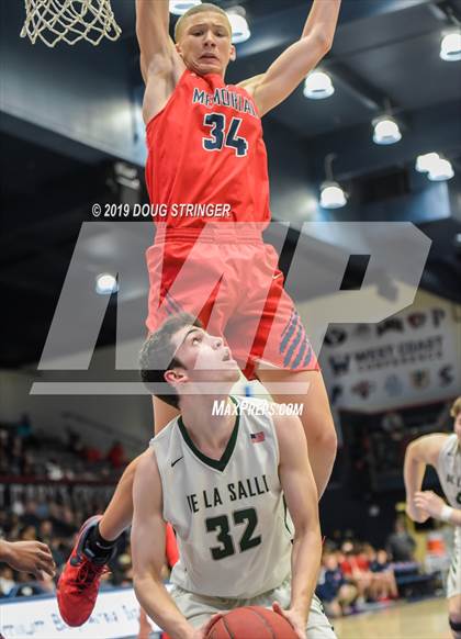 Thumbnail 3 in De La Salle vs. San Joaquin Memorial (MaxPreps MLK Classic) photogallery.