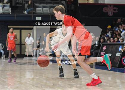 Thumbnail 2 in De La Salle vs. San Joaquin Memorial (MaxPreps MLK Classic) photogallery.