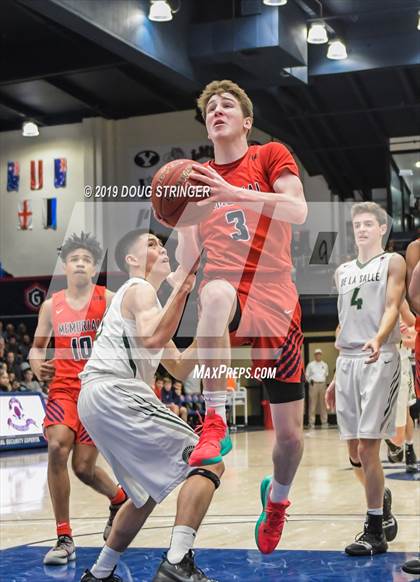Thumbnail 2 in De La Salle vs. San Joaquin Memorial (MaxPreps MLK Classic) photogallery.
