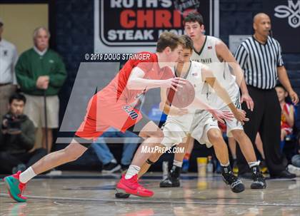 Thumbnail 3 in De La Salle vs. San Joaquin Memorial (MaxPreps MLK Classic) photogallery.
