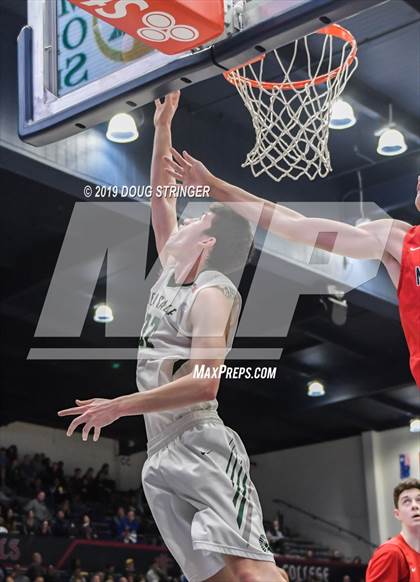 Thumbnail 1 in De La Salle vs. San Joaquin Memorial (MaxPreps MLK Classic) photogallery.