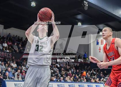 Thumbnail 1 in De La Salle vs. San Joaquin Memorial (MaxPreps MLK Classic) photogallery.