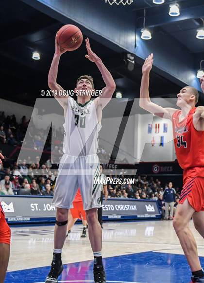 Thumbnail 2 in De La Salle vs. San Joaquin Memorial (MaxPreps MLK Classic) photogallery.