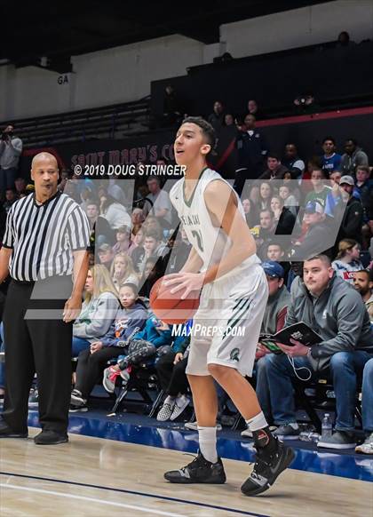 Thumbnail 3 in De La Salle vs. San Joaquin Memorial (MaxPreps MLK Classic) photogallery.