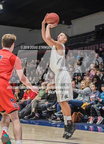 Thumbnail 1 in De La Salle vs. San Joaquin Memorial (MaxPreps MLK Classic) photogallery.