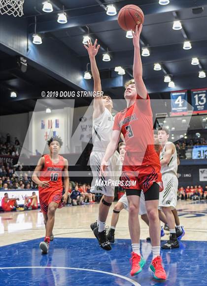 Thumbnail 2 in De La Salle vs. San Joaquin Memorial (MaxPreps MLK Classic) photogallery.