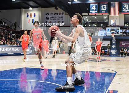 Thumbnail 1 in De La Salle vs. San Joaquin Memorial (MaxPreps MLK Classic) photogallery.