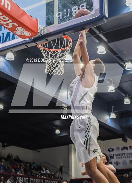 Thumbnail 3 in De La Salle vs. San Joaquin Memorial (MaxPreps MLK Classic) photogallery.