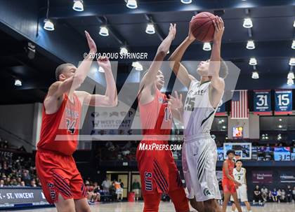 Thumbnail 3 in De La Salle vs. San Joaquin Memorial (MaxPreps MLK Classic) photogallery.