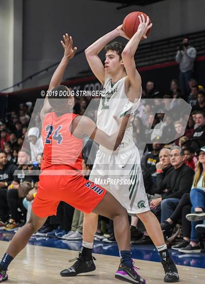 Thumbnail 3 in De La Salle vs. San Joaquin Memorial (MaxPreps MLK Classic) photogallery.