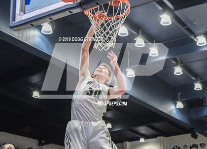 Thumbnail 2 in De La Salle vs. San Joaquin Memorial (MaxPreps MLK Classic) photogallery.