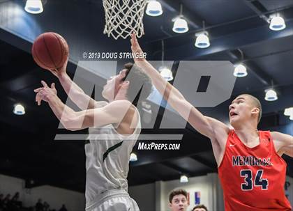 Thumbnail 3 in De La Salle vs. San Joaquin Memorial (MaxPreps MLK Classic) photogallery.