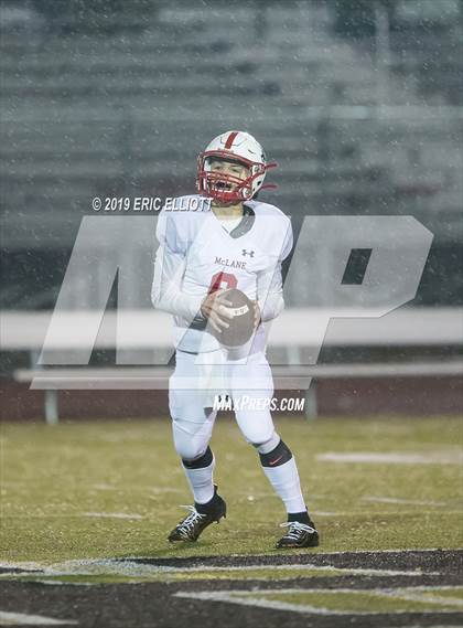 Thumbnail 2 in General McLane vs Oil City (PIAA D10 5A Semifinal) photogallery.